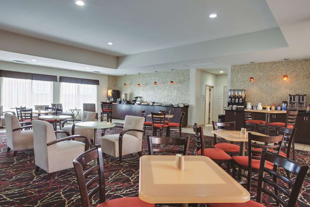 Comfort Inn & Suites Verona At Turning Stone Resort Casino Restaurant foto